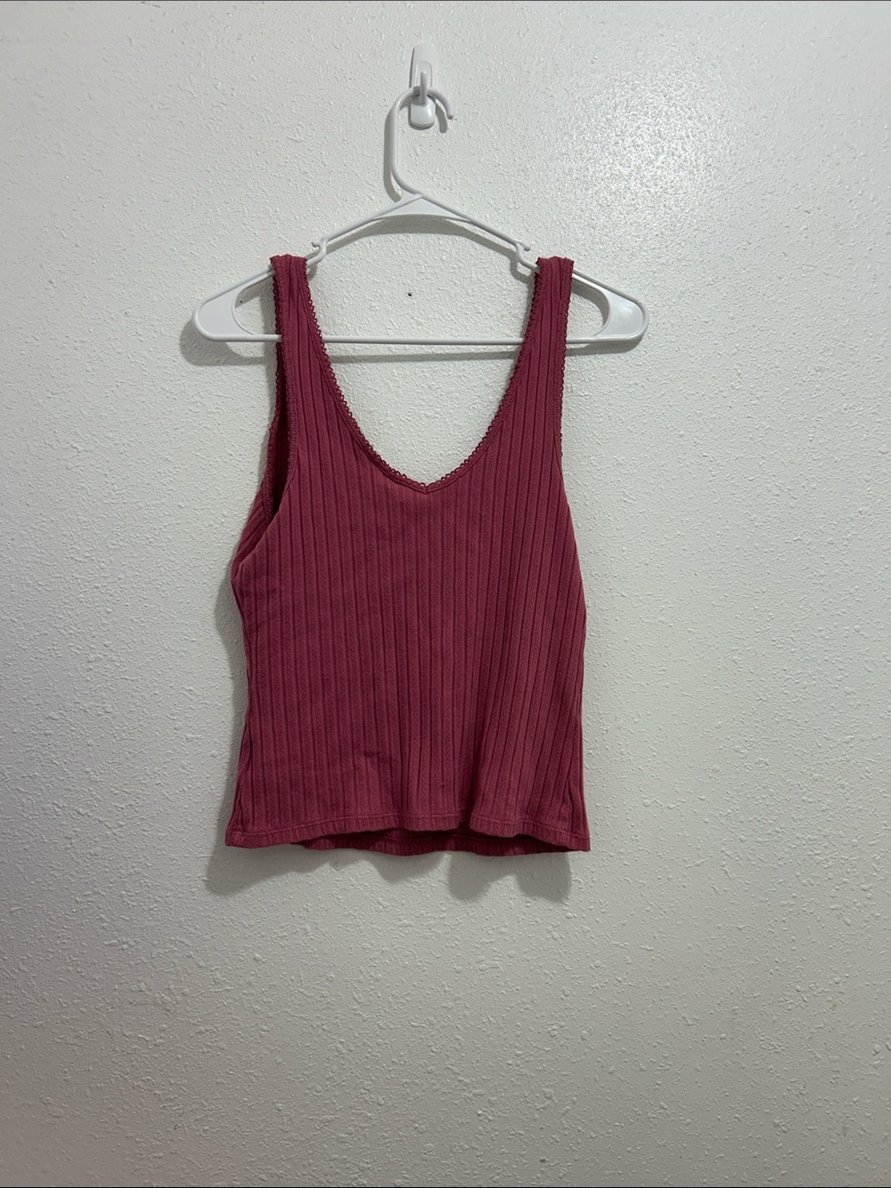 Universal Thread Ribbed V-Neck Tank Top - Raspberry Pink - Picture 2 of 3